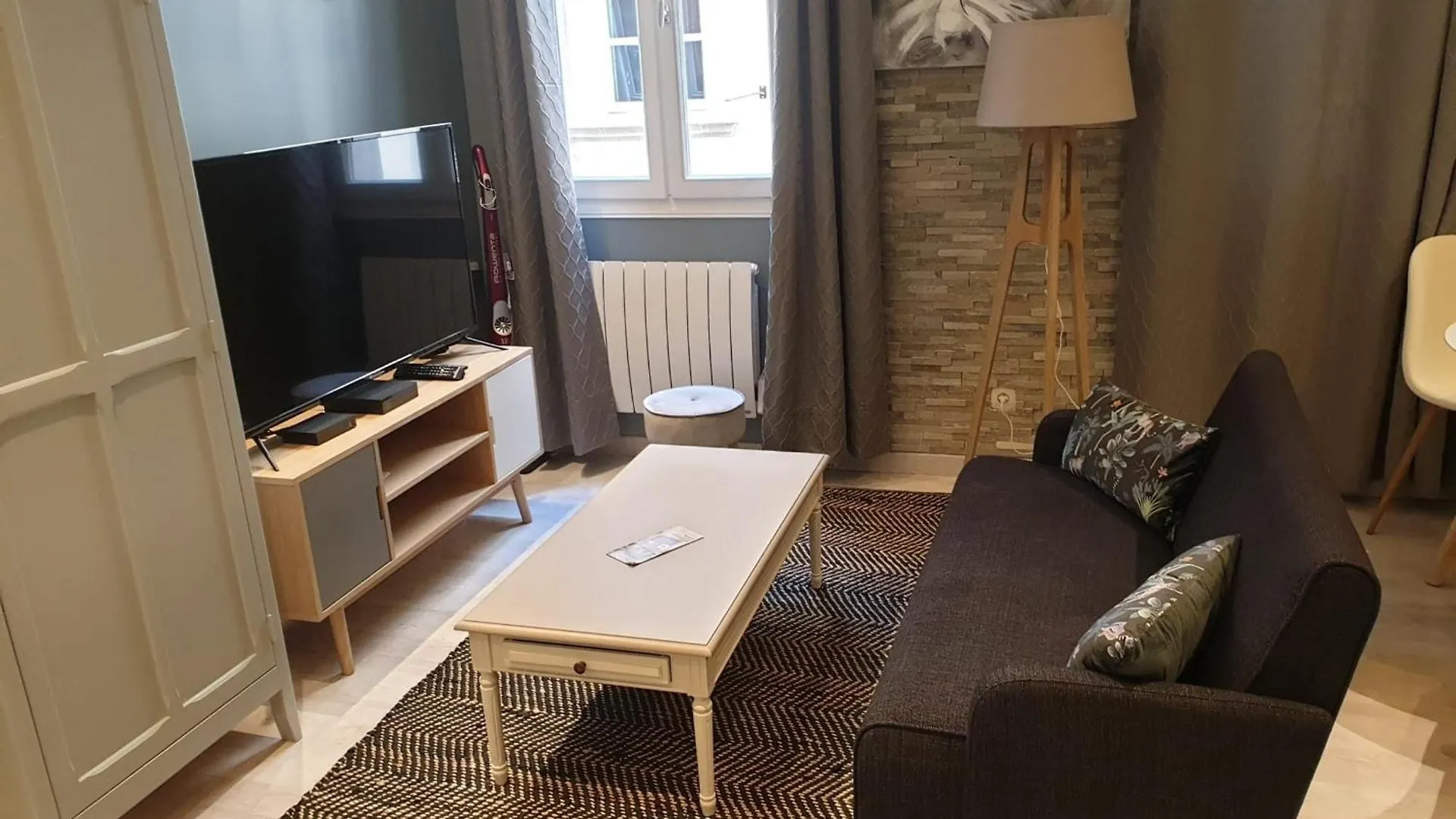 Lovely Apartment In The Historic Center Of Avignon